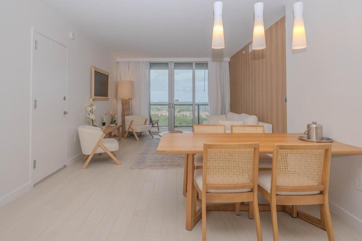 2B 2B Luxury Ocean Views Apt In Hallandale Beach Apartman Kültér fotó